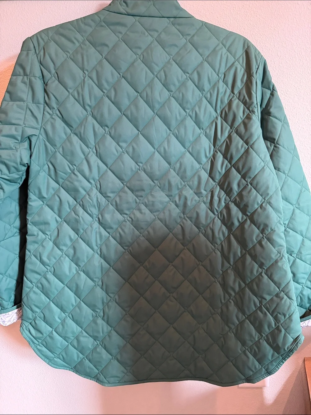 2026 Masters Green Quilted Jacket with Embroidered Yellow Logo - Picture 6 of 6